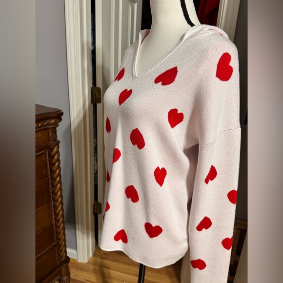 Marled White Sweater with Red Hearts M Valentines - Picture 3 of 10